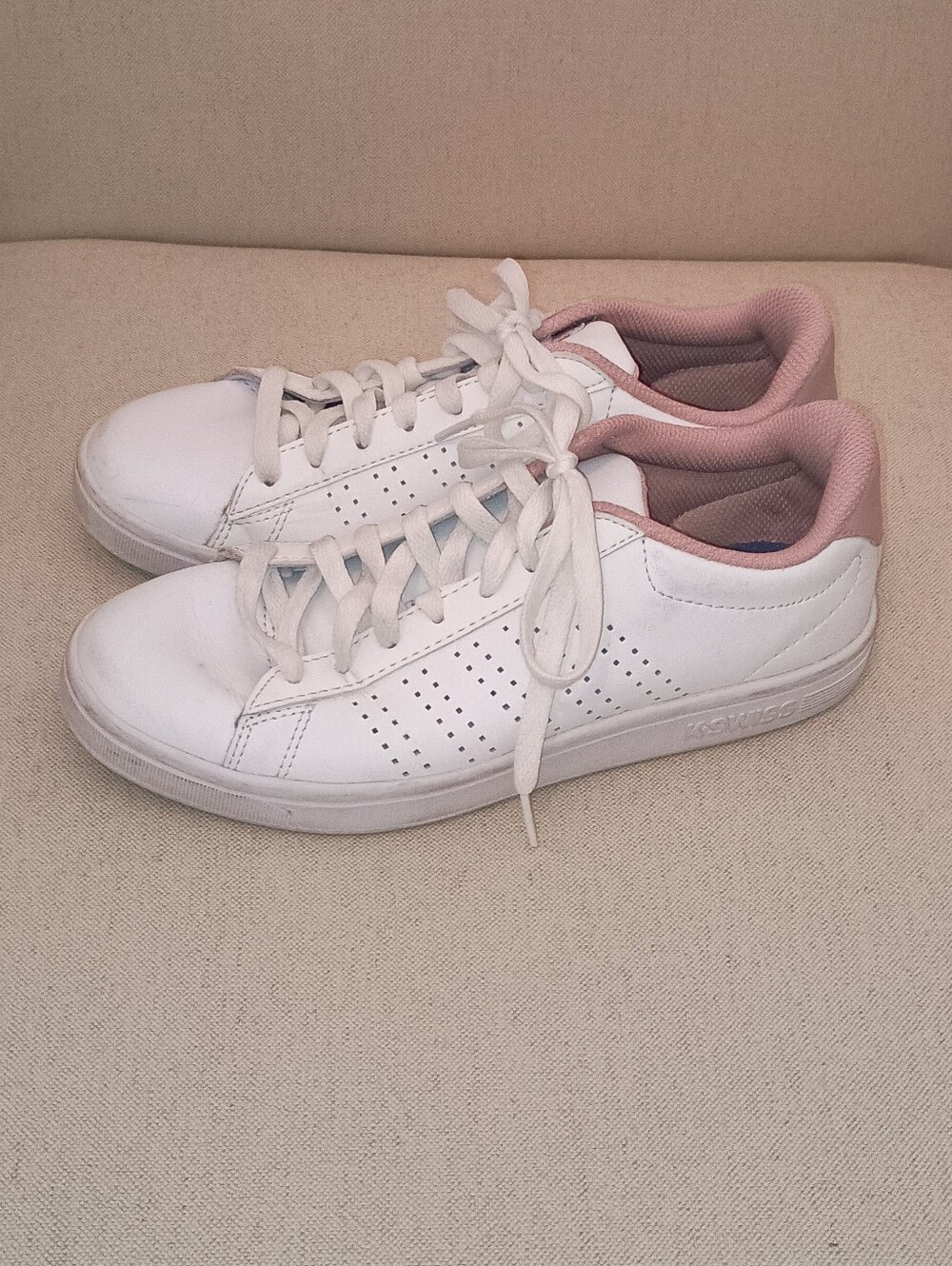 K-Swiss Base Court White Pink Leather Sneakers Size 8